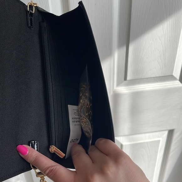 Aldo Glossy Black Clutch with Gold Chain - Picture 3 of 7